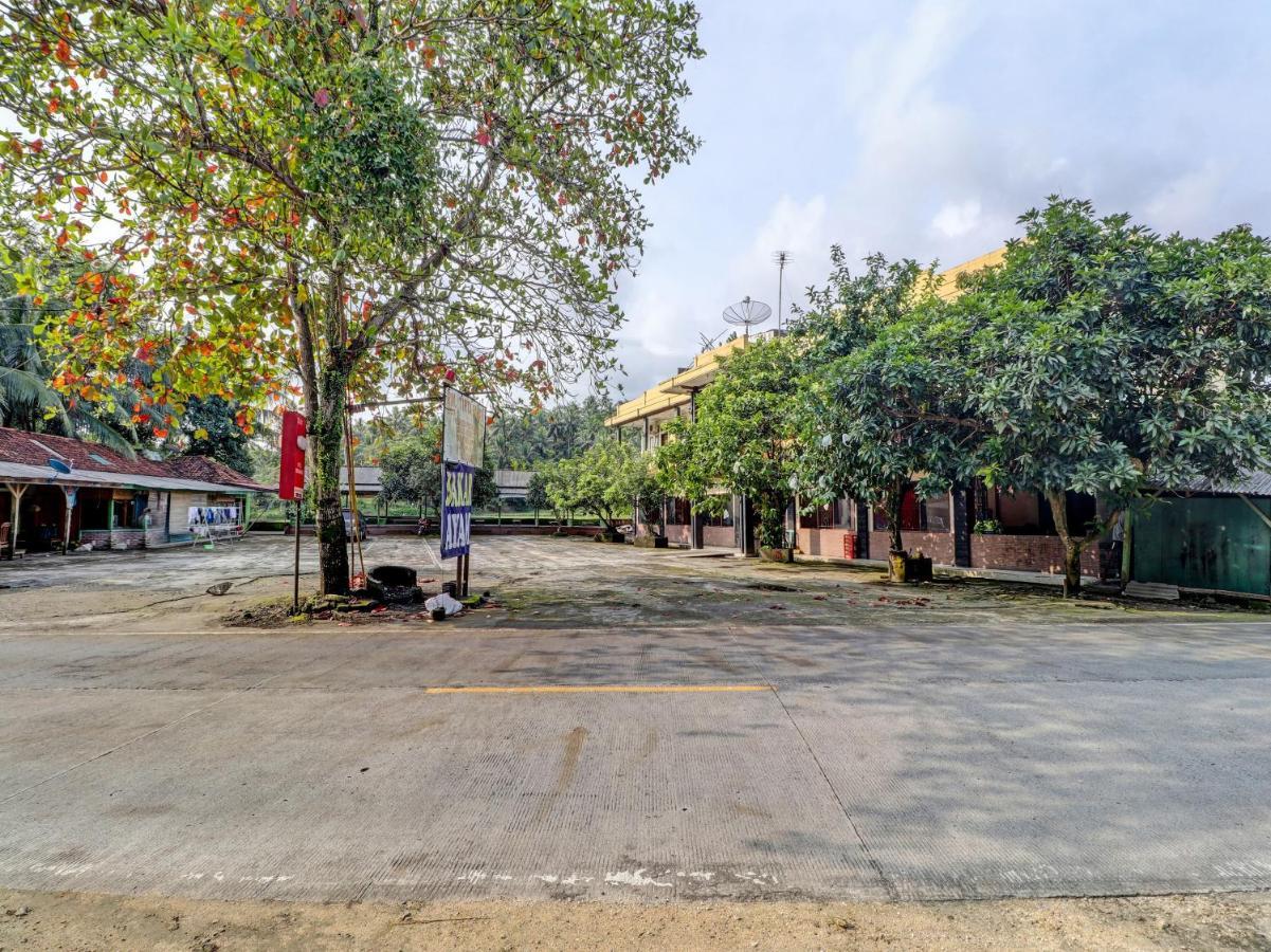 Spot On 812 Hotel Tirta Bahari Batukaras Exterior foto